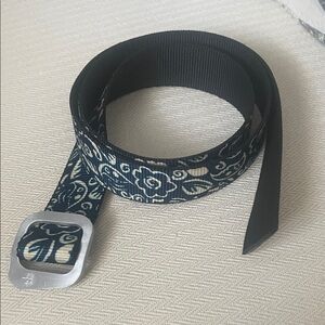 Thomas Bates Moon Belt